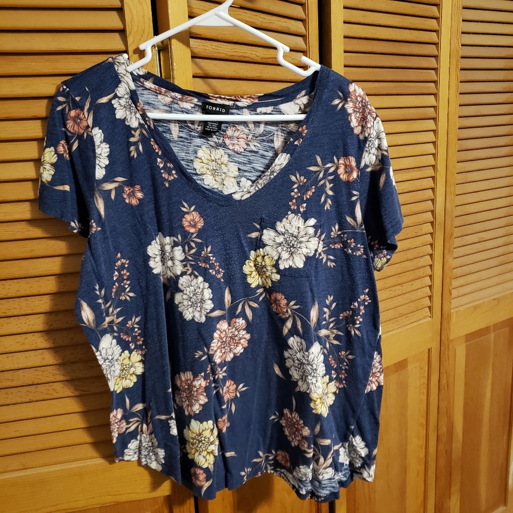 Floral spring top